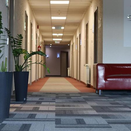 Only 15 Minutes To City Center, Free Secure Parking Будапеща Екстериор снимка